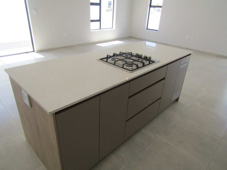 3 Bedroom Property for Sale in Britannia Bay Western Cape